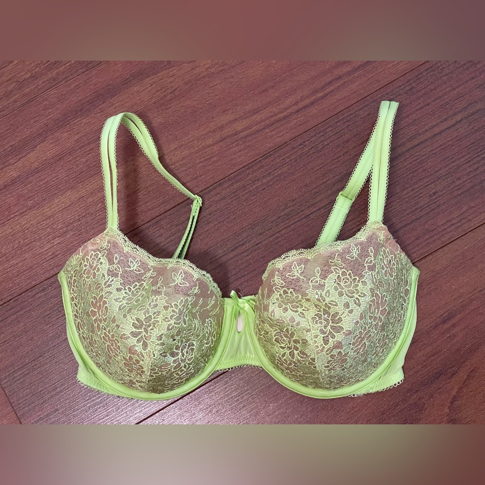 Victoria's Secret balconette underwire bra lime green with floral lace overlay - Picture 2 of 4